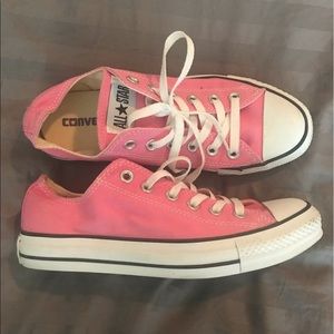 Pink Converse All Stars